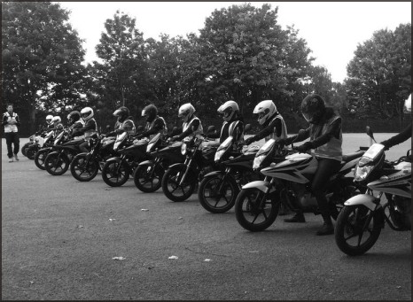 Trainees doing a CBT test with London Motorcycle Training