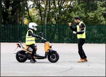 Cbt moped cheap